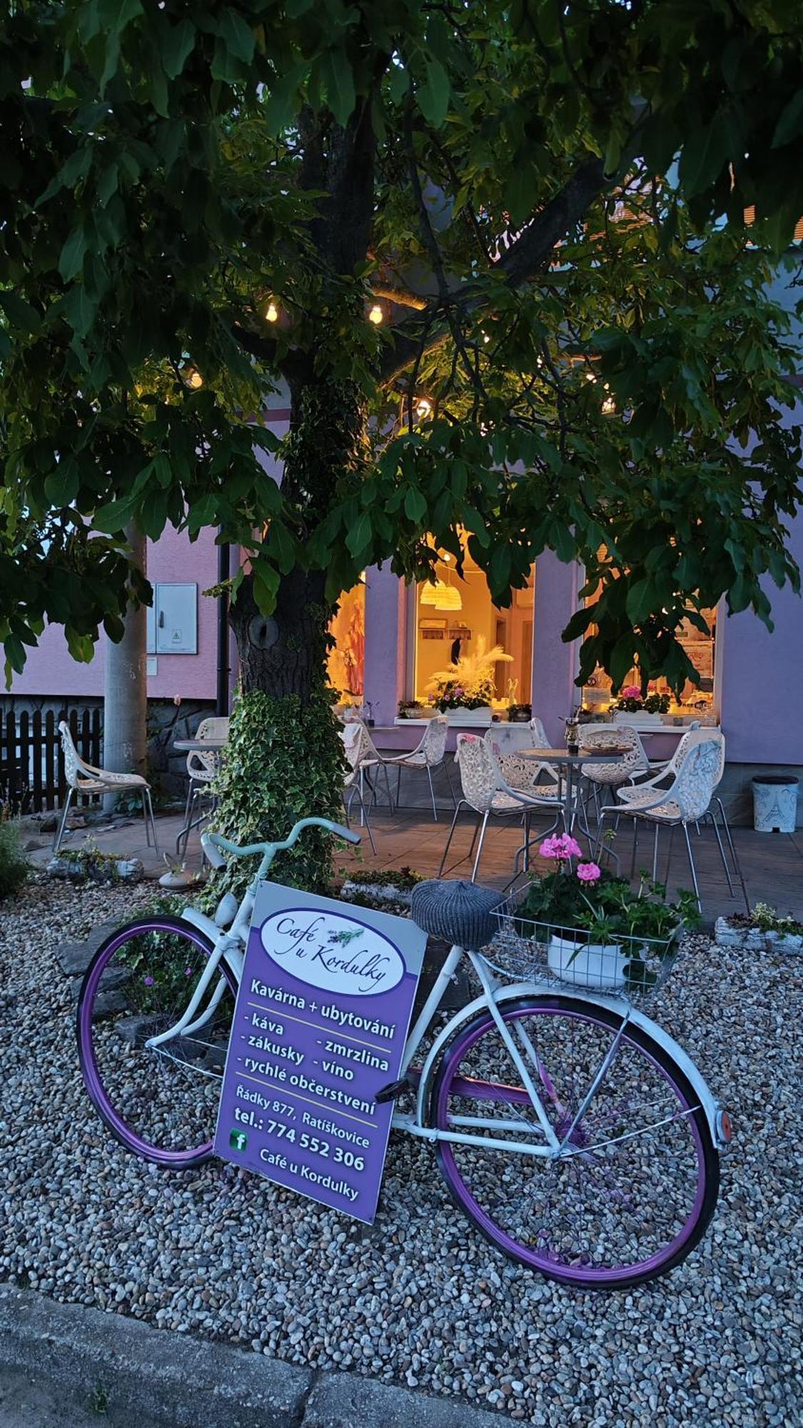 Apartman Cafe U Kordulky Ratiskovice Luaran gambar