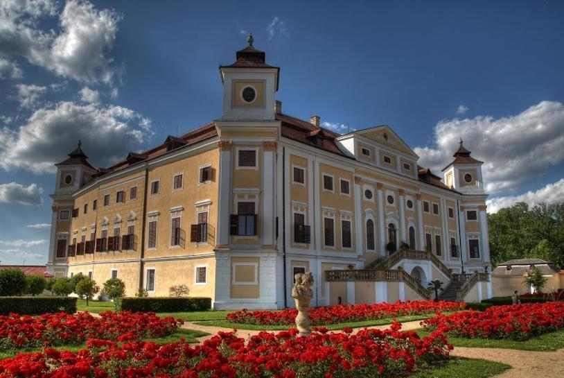 Apartman Cafe U Kordulky Ratiskovice Luaran gambar